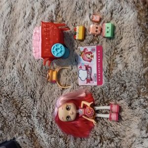Donatina Shopkins doll